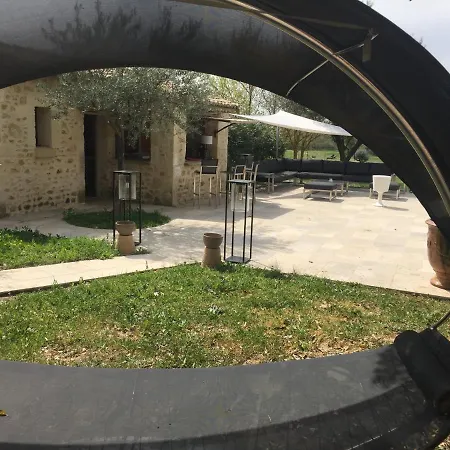 La Fontaine Des Oliviers Bed and Breakfast 3*