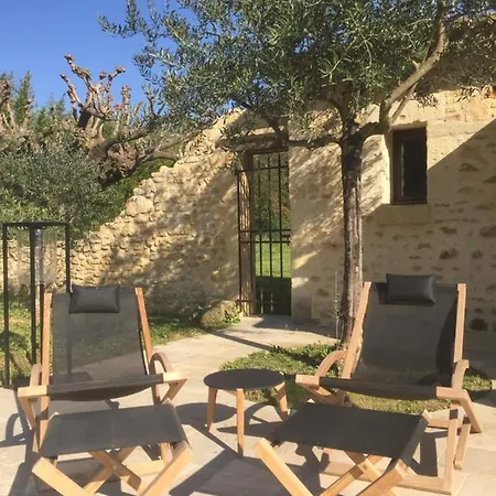 La Fontaine Des Oliviers Bed and Breakfast 3*