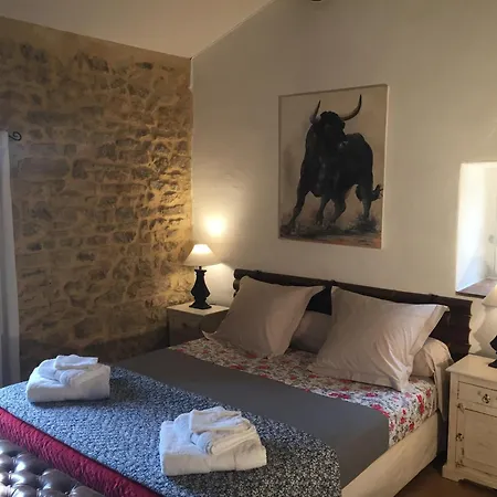 La Fontaine Des Oliviers Bed and Breakfast