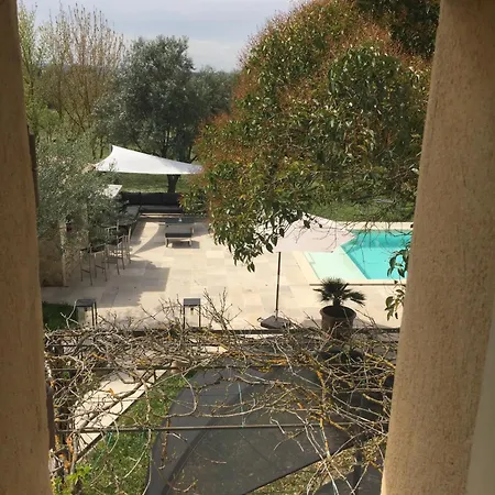 Bed and Breakfast La Fontaine Des Oliviers 3*