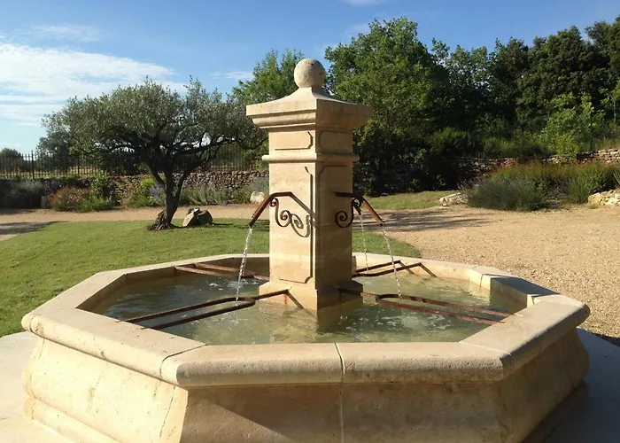 فندق مبيت وإفطار La Fontaine Des Oliviers